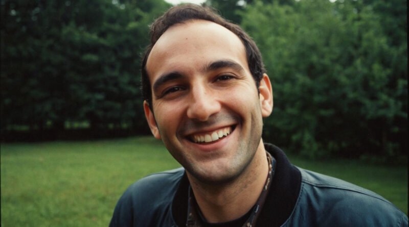 Man Finds Happiness After Turning Off Notifications