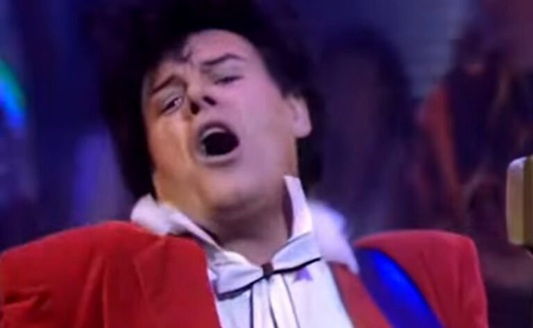 Norfolk School Accidentally Plays Gary Glitter Christmas Song