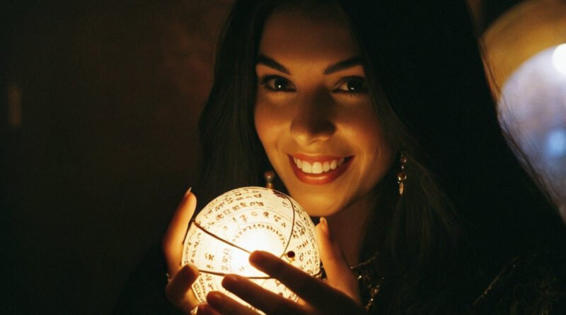 Nostradamus Descendant Issues Predictions for 2026